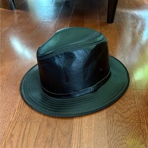 VINTAGE Wilsons Leather Dark Leather Fedora Hat. Size large
